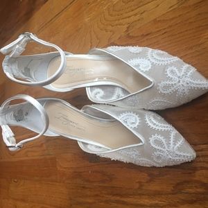 Stunning art-deco wedding shoes!